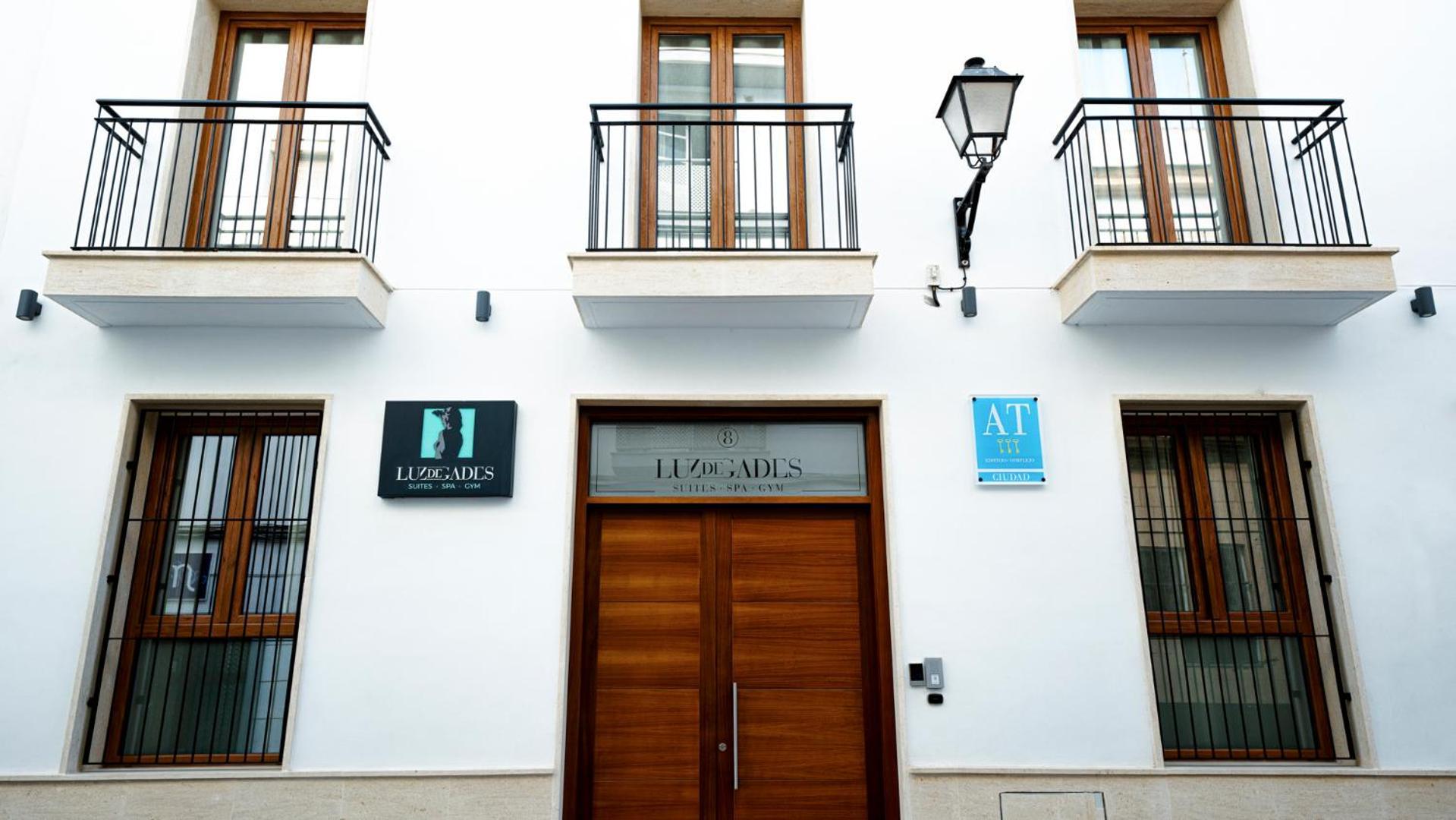 Aparthotel Luz De Gades - Suites Spa Gym - Adults Only Cádiz Eksteriør billede