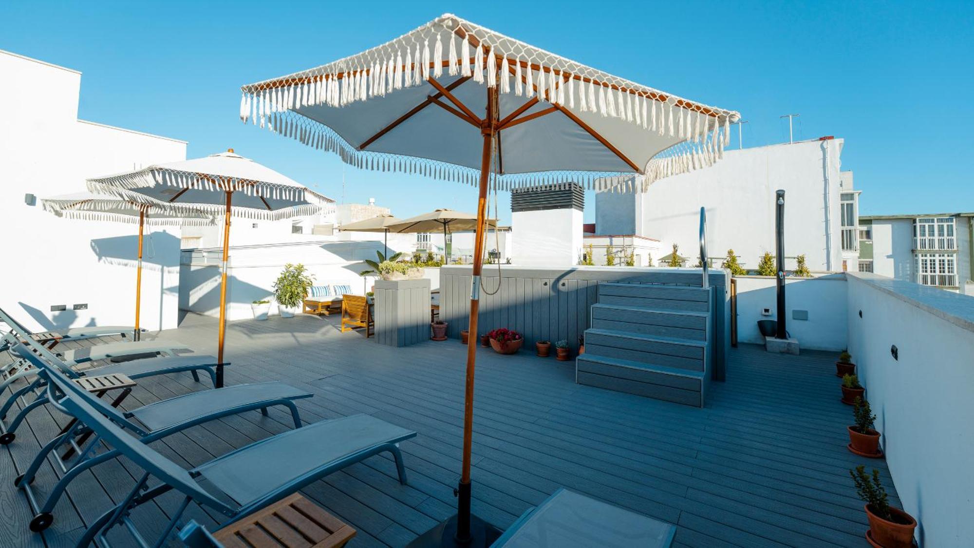 Aparthotel Luz De Gades - Suites Spa Gym - Adults Only Cádiz Eksteriør billede